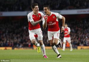 Video clip bàn thắng: Arsenal 2-0 West Brom (Đá bù vòng 30 Premier League 2015/2016)