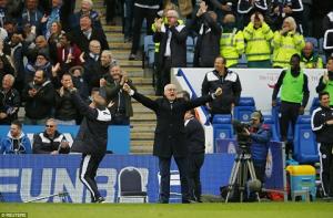 Họ nói gì sau trận Leicester 4-0 Swansea