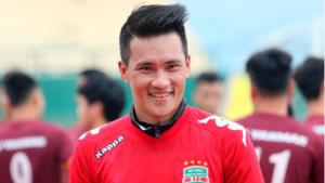 Công Vinh và đồng đội ngộ độc vì ăn cá biển