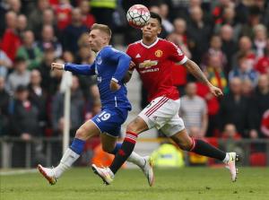 Marcos Rojo: Khi Man Utd bỗng trở nên chật chội