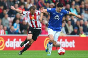 Everton thua nhục, tiền vệ Gareth Barry vẫn vui