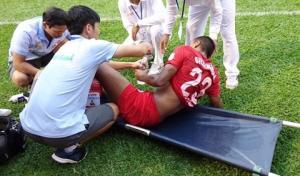 Đá V-League, gãy chân là điều bình thường?