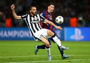 Nếu đến Serie A, Messi và Ronaldo chỉ ghi được bàn như Higuain là cùng