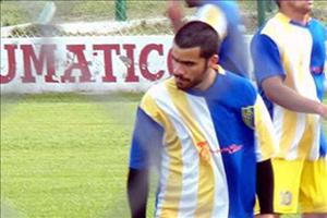 Clip sốc: Cầu thủ đột tử sau một pha va chạm trên sân cỏ