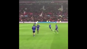 Màn khởi động siêu đẳng của 3 huyền thoại Pires, Ronaldinho và Cafu