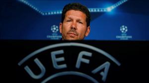 HLV Simeone vẫn không thể nuốt trôi những thất bại trước Real Madrid