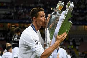 Ronaldo bỏ mặc những chỉ trích sau chức vô địch châu Âu