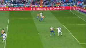 Real Madrid đã đánh bại Valencia nhờ bàn thắng việt vị mười mươi