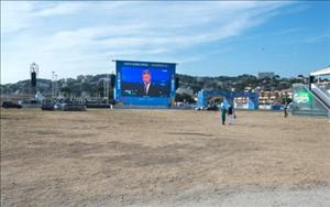 Đội tuyển Anh bị “quấy rối giấc ngủ ở Pháp