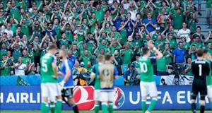 CĐV Bắc Ai Len chết ngay trên khán đài tại Euro 2016