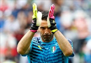 Buffon không thể thắng Ronaldo trong cuộc đua QBV