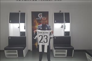 Mới tới Juventus, Alves đã mơ vô địch châu Âu