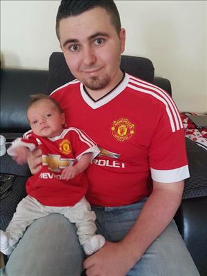 Luke Shaw gửi bức thư lay động tâm can tới cặp vợ chồng CĐV M.U