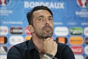 Huyền thoại Buffon nhắn nhủ CĐV: Tôi xin lỗi