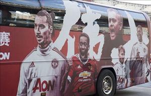 Không đi du đấu nhưng Ibra và Martial vẫn xuất hiện ở Trung Quốc