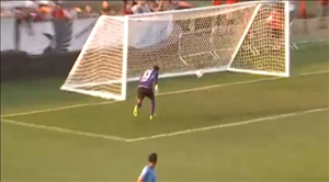 Pha phản lưới nhà ngớ ngẩn nhất mọi thời đại