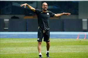 Sau Mourinho, đến lượt Guardiola chê điều kiện mặt sân tại Trung Quốc