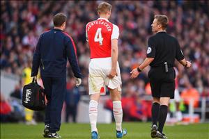 Mất vị trí vào tay Mustafi, Mertesacker tính rời Arsenal ở kỳ CNMĐ