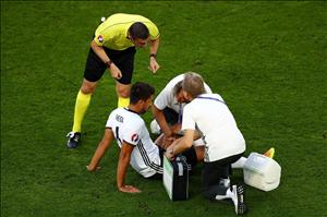 Điểm tin Bongda24h tối ngày 4/7: ĐT Đức tiếp tục nhận hung tin về trụ cột