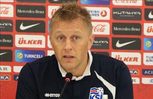 HLV trưởng ĐT Iceland lên tiếng nắn gân tuyển Pháp