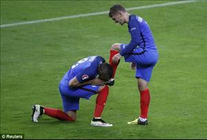 Video clip bàn thắng: Pháp 5-2 Iceland (Tứ kết Euro 2016)