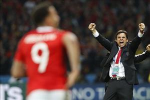 HLV Chris Coleman: Từ chàng thanh niên xốc nổi đến người đàn ông trưởng thành