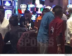 Bị kết án tù, Messi còn bị phanh phui chuyện đánh bạc