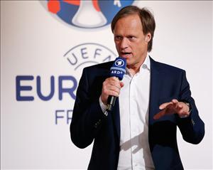 Bị chỉ trích dữ dội, UEFA quyết giữ nguyên số đội ở Euro 2020