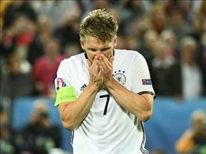 Quá đau đớn Schweinsteiger lên kế hoạch chia tay ĐTQG