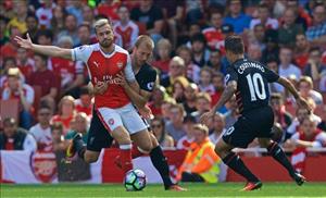 Arsenal nhận hai tin buồn sau trận thua Liverpool