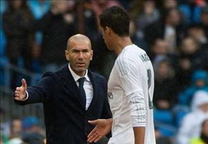Varane: Tôi ở lại Real vì Zidane