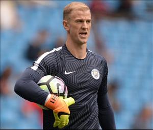 Everton rút lui vụ Joe Hart