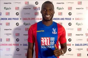 Benteke chính thức rời Liverpool với mức phí kỷ lục