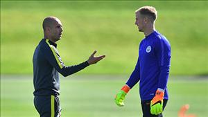 NÓNG: Pep và Joe Hart đối đầu cực kỳ căng thẳng trên sân tập