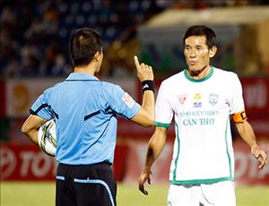 Trung vệ Chí Công và “trào lưu Chí Phèo” ở V-League