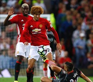 Dư âm M.U 1-2 Man City: Sự tương phản giữa Fellaini và Pogba