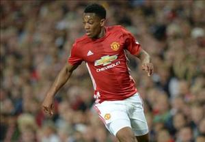 Sa sút ở M.U, Martial bị HLV Deschamps dằn mặt