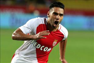 Monaco chỉ trích M.U và Chelsea vì không biết sử dụng Falcao