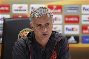 M.U chủ động buông Europa League: Mourinho đã rất thành thật