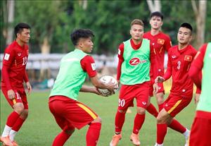 Danh sách ĐT Việt Nam: Tình cảm lấn chuyên môn