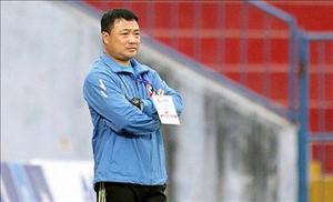 HLV Trương Việt Hoàng chê tiền tỷ của Bình Dương