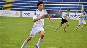 Con trai Zidane ghi bàn đẹp ở đội trẻ Real Madrid