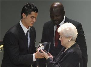 Tổng hợp 8 bàn thắng đẹp nhất năm đã được FIFA vinh danh