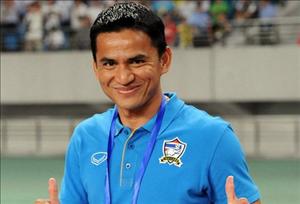 Thái Lan phũ phàng với HLV Kiatisak, HAGL mừng thầm