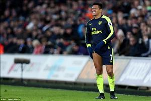 Sanchez động viên đồng đội trước đại chiến Chelsea