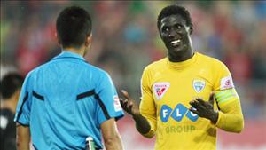 Chính thức: Tiền đạo Omar của Thanh Hóa được giảm án