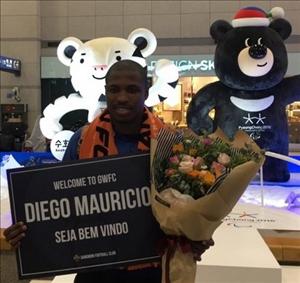 Đội bóng của Xuân Trường chiêu mộ đồng đội cũ của Neymar