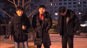 Tiền vệ Xuân Trường trổ tài đá cầu ở Hàn Quốc