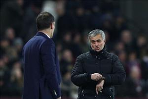 Khi Mourinho giành chiến thắng trên đường pitch