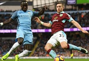 Phê phán trọng tài trên MXH, Sagna bị FA sờ gáy